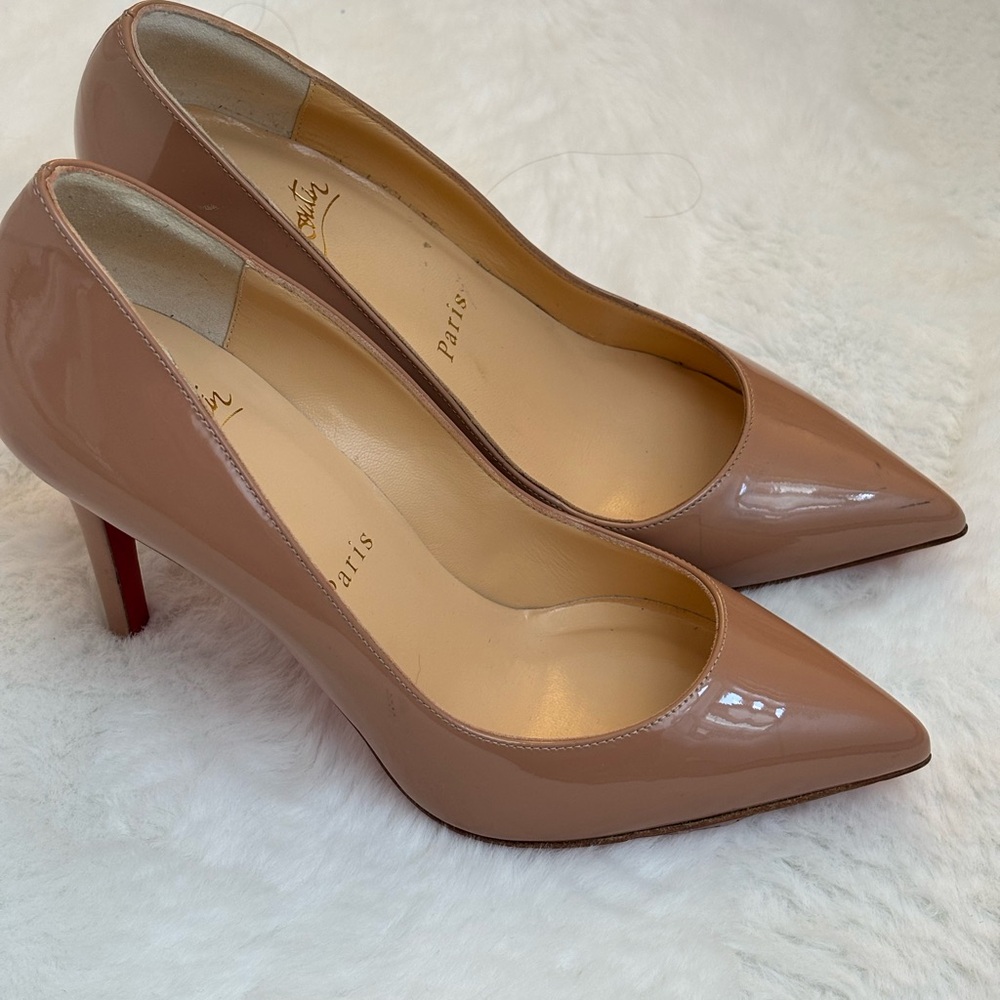 Christian Louboutin Beige Patent Leather Heels